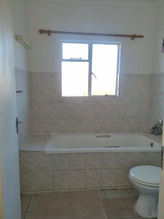 2 Bedroom Property for Sale in Ladybrand Free State